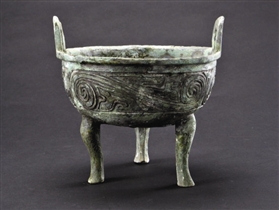 文化结合产物：夔龙纹鼎