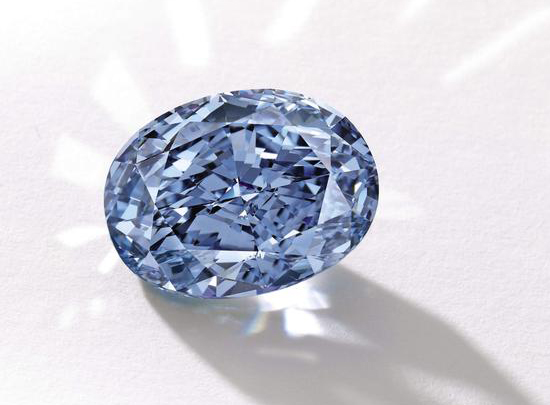 10.1克拉最大椭圆形鲜彩蓝钻将亮相香港苏富比