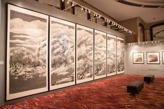 崔如琢《飞雪伴春》创造在世中国画家世界纪录