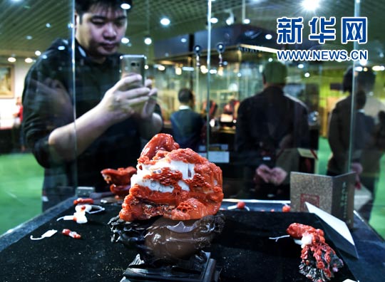 南红玛瑙雕刻艺术品亮相北京