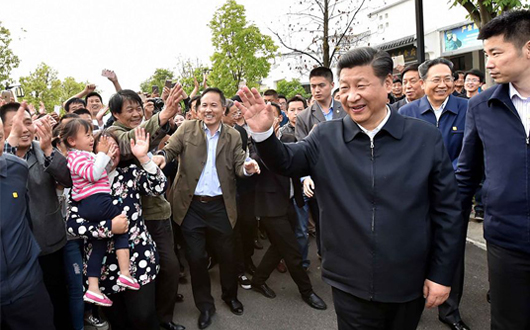 习近平考察小岗村，重温中国改革历程