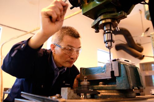 给国产大飞机装翅膀的“大国工匠”