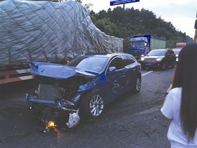 "天价&rdquo;修车费引发纠纷 28.5万的车修出24万元