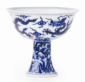 明代青花杯 在港拍出4156万港元