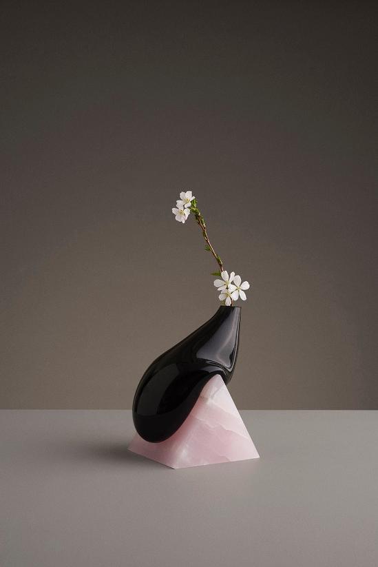 Indefinite Vases 01-2