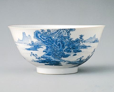 漫谈明清两代的青花山水瓷器