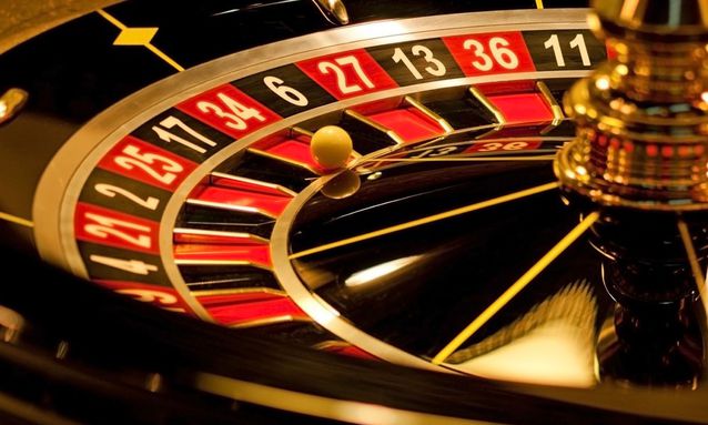 &ldquo;摆渡&rdquo;夜间赌博 百度该担何责？