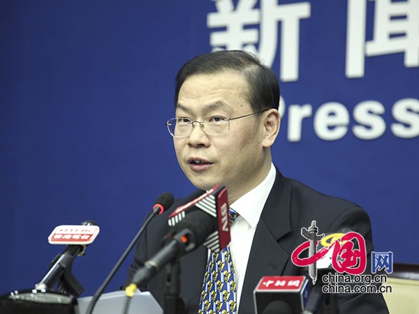 人社部：各地正在研究制定退休人员养老金调整实施方案