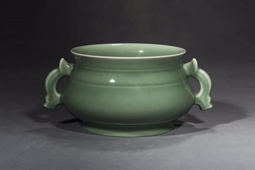 “毛正聪从艺60周年青瓷艺术展暨《中国工艺美术大师全集•毛正聪卷》首发式”在中国美术馆开幕 “毛正聪从艺60周年青瓷艺术展暨《中国工艺美术大师全集•毛正聪卷》首发式”在中国美术馆开幕