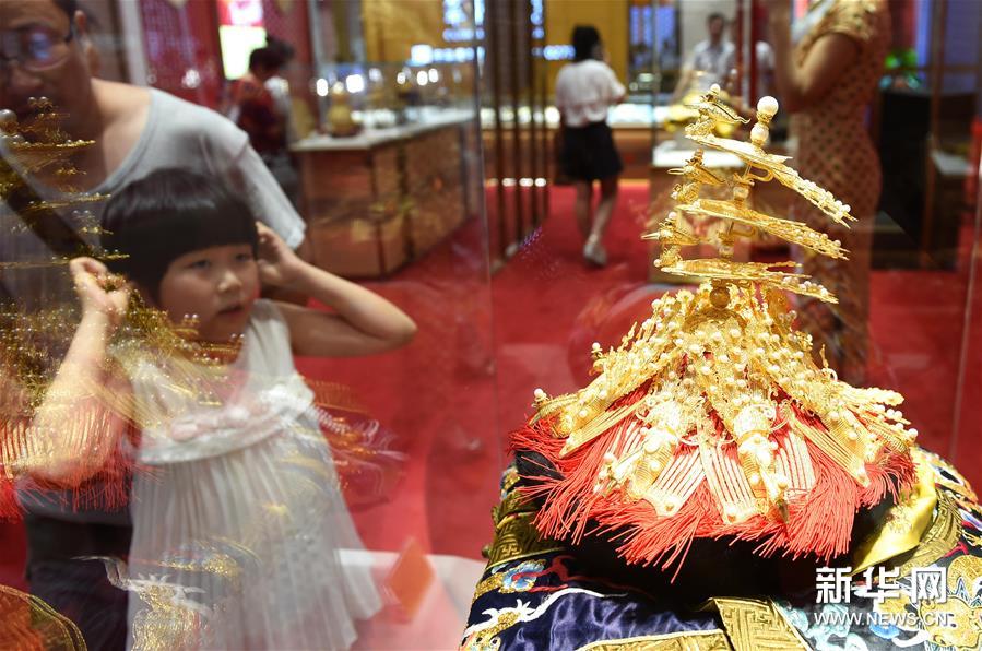 （财经专线）（2）“2016沈阳国际珠宝展”开幕