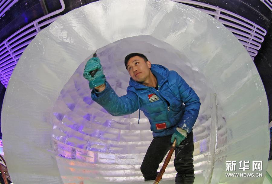 #（出彩90后）（1）冰雕师杨毫：穿着棉衣过夏天