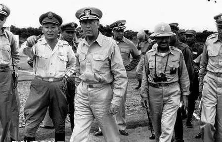 日本无条件投降71周年