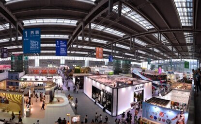 国际品牌服装屡曝质量问题 黑名单里为何总有你？ 