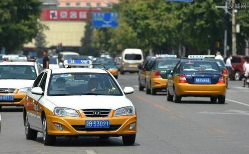 多家网约车公司回应新规：将清理不合格驾驶员