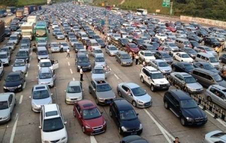 中秋期间高速路将持续车多 北京易堵路段公布 