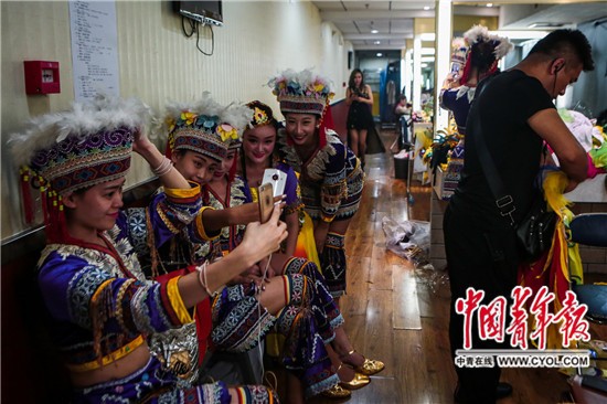 2016中秋慈善义演晚会在京举行