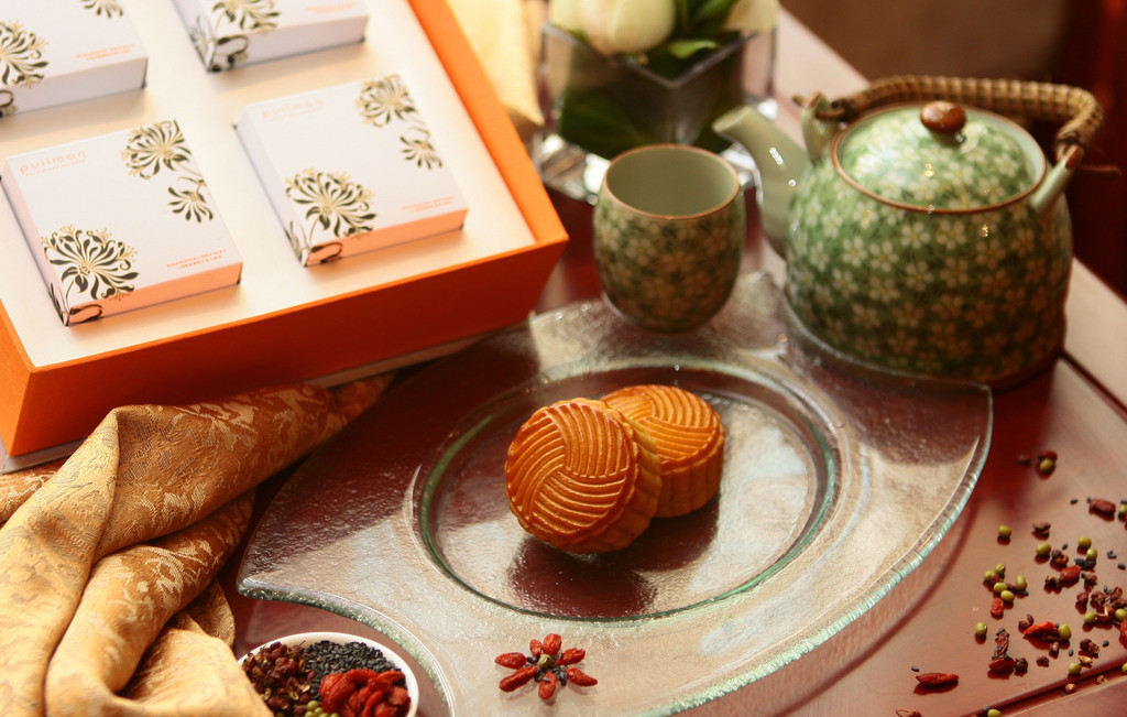 中秋吃月饼有讲究 谨防三大误区