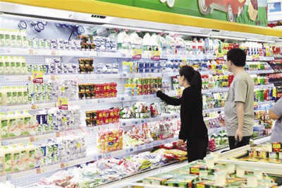 乳业双雄突变：蒙牛换帅 伊利遭举牌