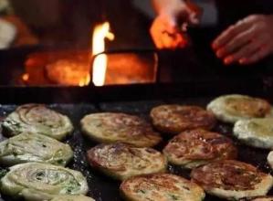 弄堂美食遭遇情法两难 &ldquo;阿大葱油饼&rdquo;们去向何方