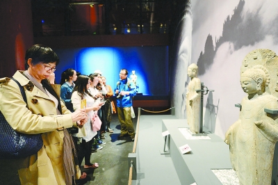 阴冷天儿带热了博物馆游