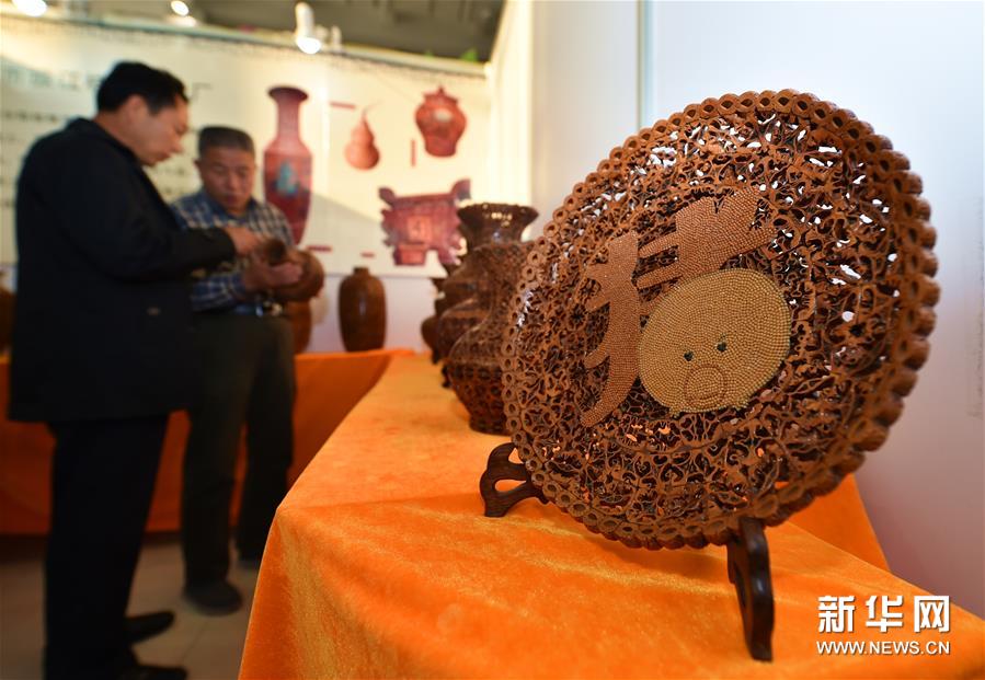 （晚报）（2）核桃文化节上的亮点