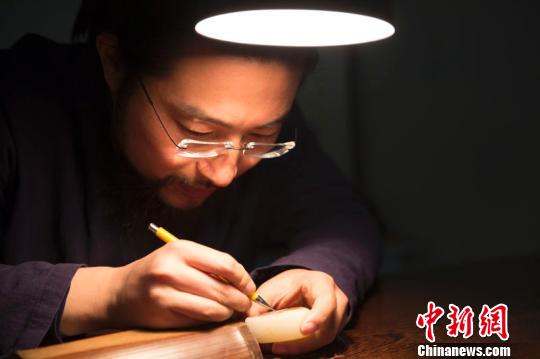 王一卜：用艺术心态做玉雕 感受古代艺术召唤