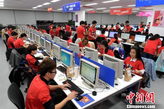 大学生化身双11&ldquo;店小二&rdquo;：上厕所也掐准时间