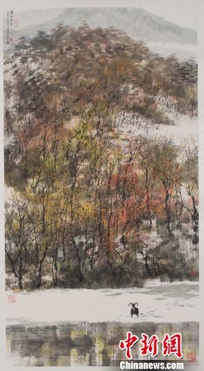 图为参展的王明明作品《灵山初雪》。