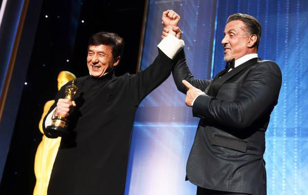 成龙获奥斯卡终身成就奖 为自己是中国人而自豪