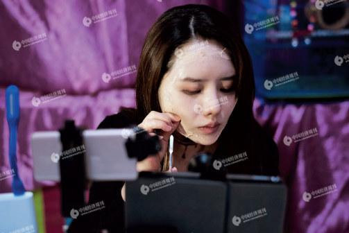 点击进入下一页