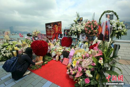 张国荣罕见照片&ldquo;美丽传奇&rdquo;在北京拍出16万人民币高价