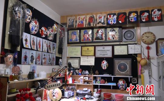 图为陈耀武的工作室。　崔保峰 摄