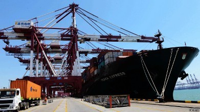 中国11月进出口大幅好于预期 明年外贸出口压力减轻