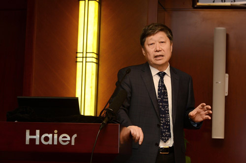 张瑞敏的管理之道：&ldquo;万类霜天竞自由&rdquo;