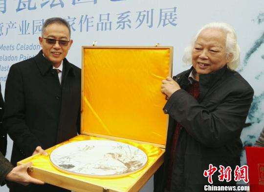 点击进入下一页