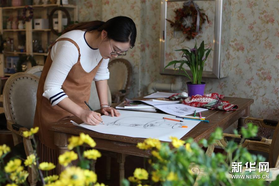 #（社会）（3）“油画蛋糕”绘就大学毕业生返乡创业梦