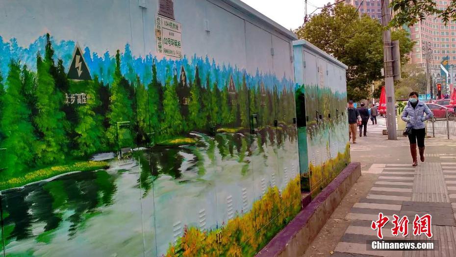 南昌街头配电箱绘成油画艺术美景