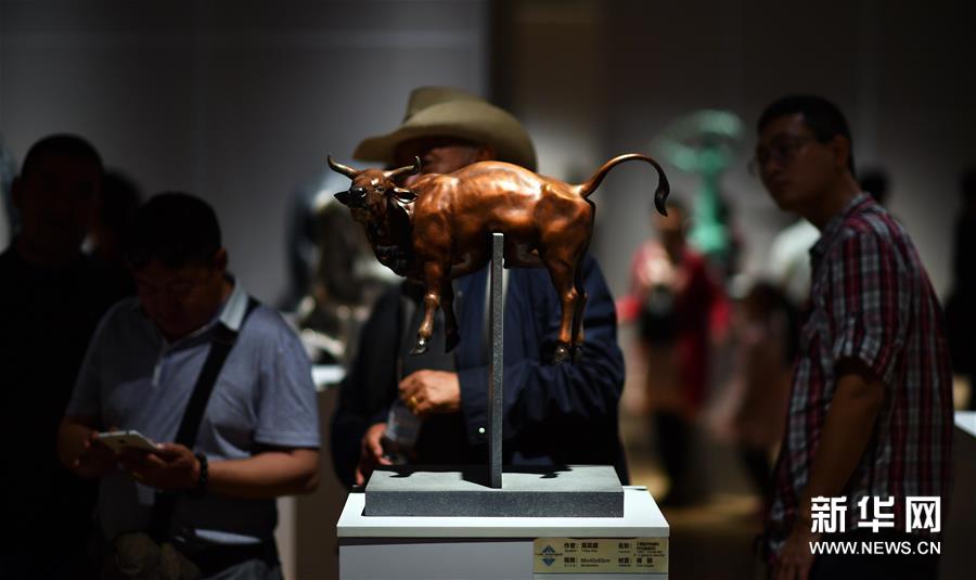 （文化）（3）南北雕塑精品汇集海口