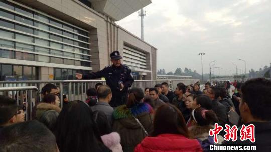 重庆荣昌4.8级地震 成渝高铁受影响停运列车已恢复运行