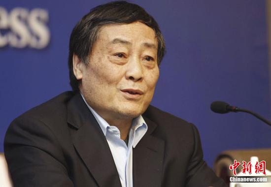 宗庆后获"年度人物奖" 