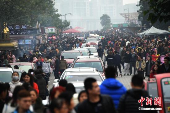 2017元旦假日中国接待游客1.2亿人次 收入679亿