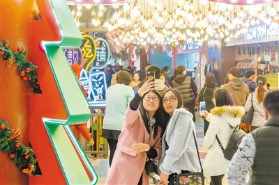 为什么还爱实体店？消费者：就喜欢&ldquo;逛&rdquo;的感觉