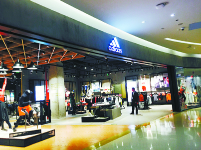 运动品牌角力体验式消费