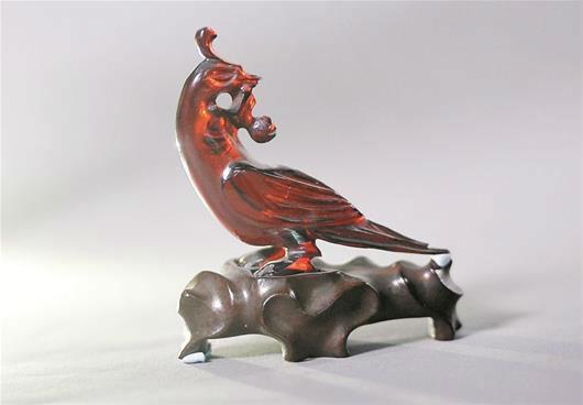 &nbsp;&nbsp; 琥珀雏鸡