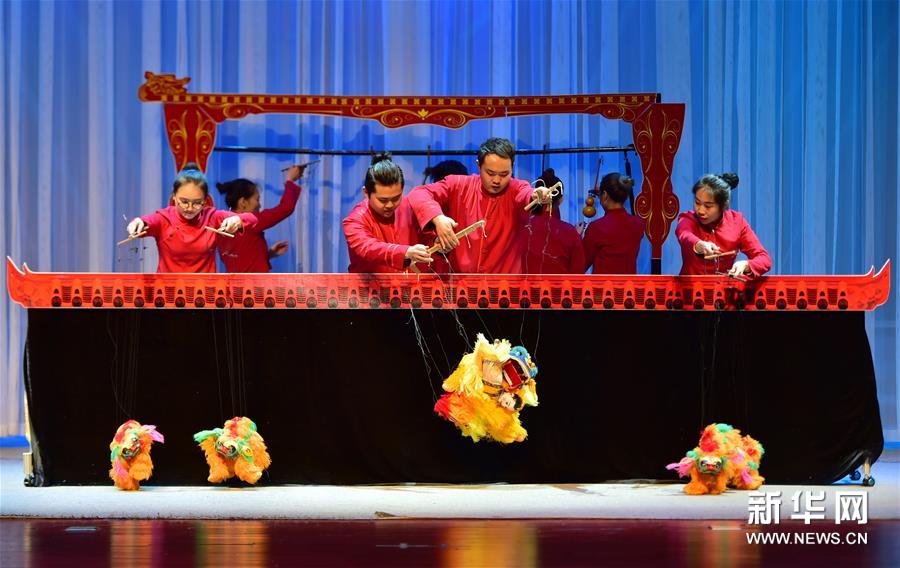 （文化）（1）福建连城：提线木偶 指间绝技