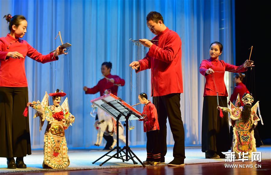 （文化）（2）福建连城：提线木偶 指间绝技