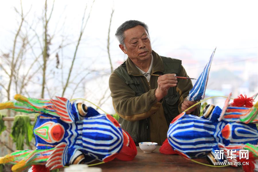 重庆北碚：丝丝竹篾铸筋骨 唐门彩扎神韵足