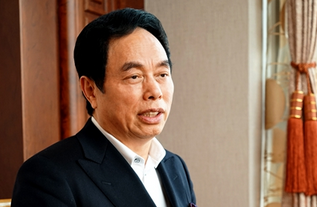 十二届全国人大代表、波司登集团董事长高德康：智能制造助力产业转型