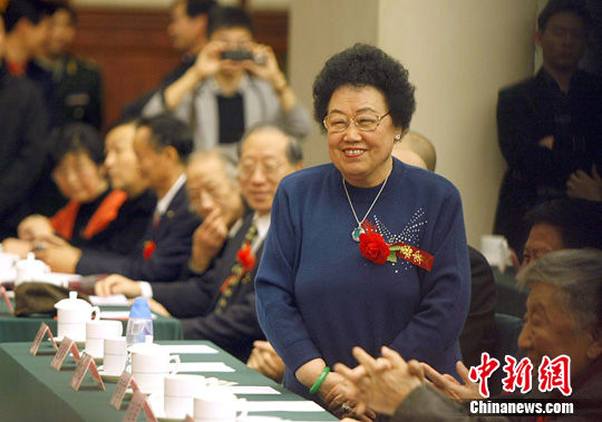 中国白手起家女富豪占全球64%