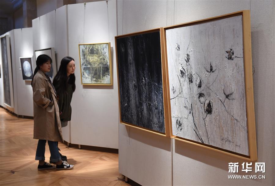 南京晓庄学院举办画展庆祝建校90周年